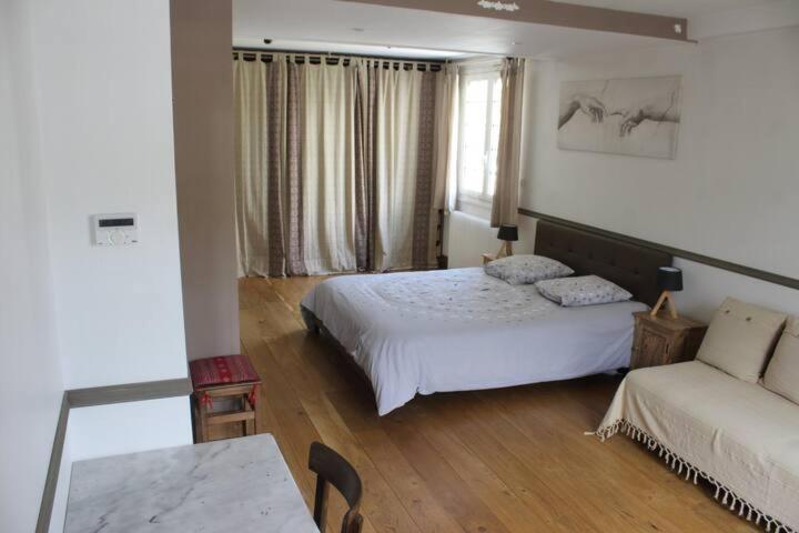 Chambre Avec Entree Independante Saint-Priest  Ngoại thất bức ảnh
